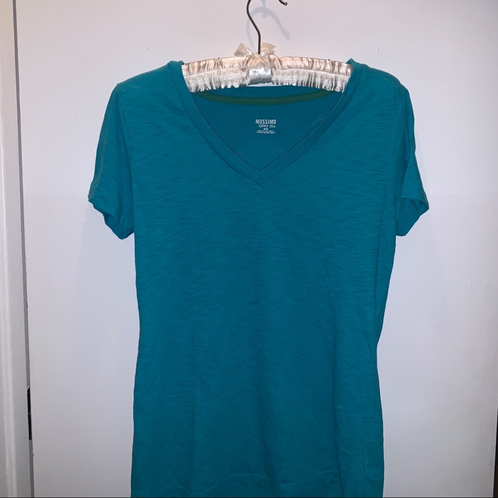 V Tee